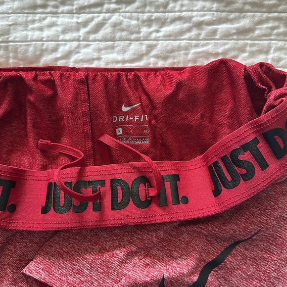 Nike shorts - Picture 3 of 3